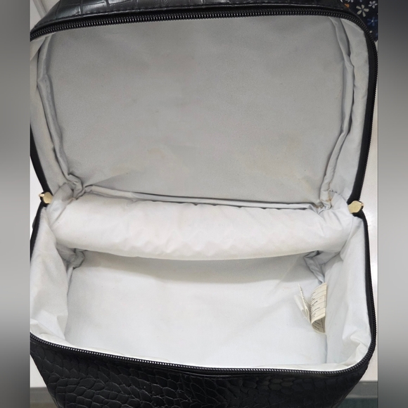 Fit + Fresh Black Croc-Embossed Insulated Lunch Tote / Carry Bag - Picture 6 of 7